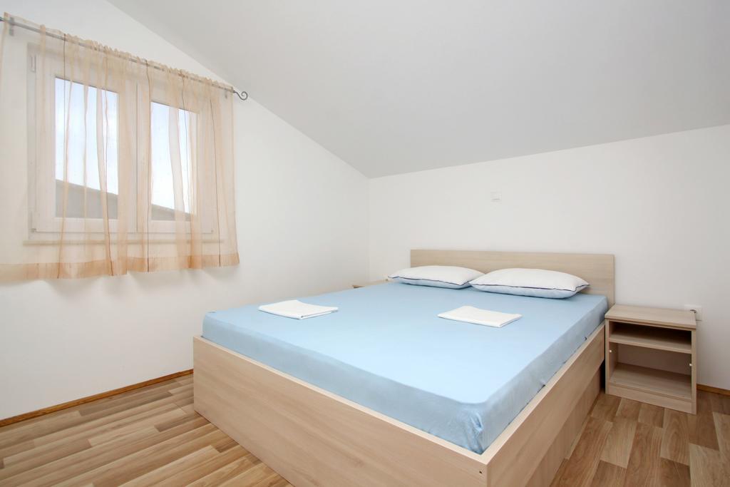 Apartmani Ruza Novalja Eksteriør billede